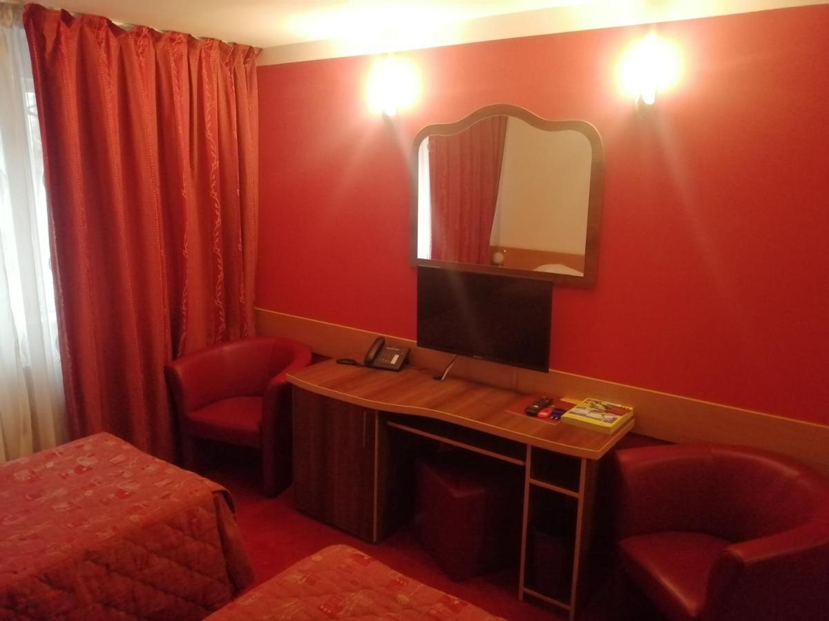 Hotel Sud Giurgiu Екстер'єр фото