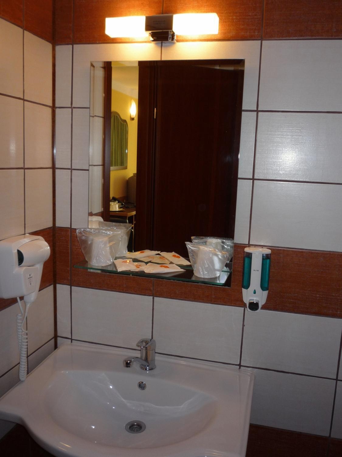 Hotel Sud Giurgiu Екстер'єр фото