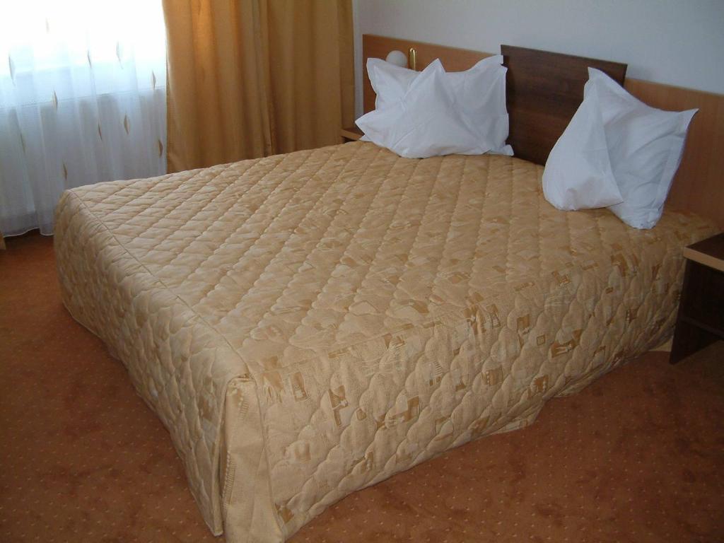 Hotel Sud Giurgiu Екстер'єр фото