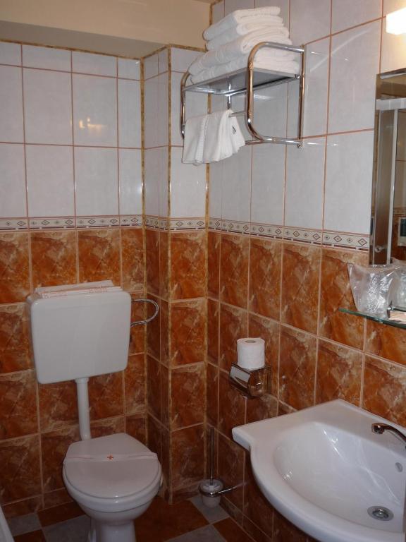 Hotel Sud Giurgiu Екстер'єр фото